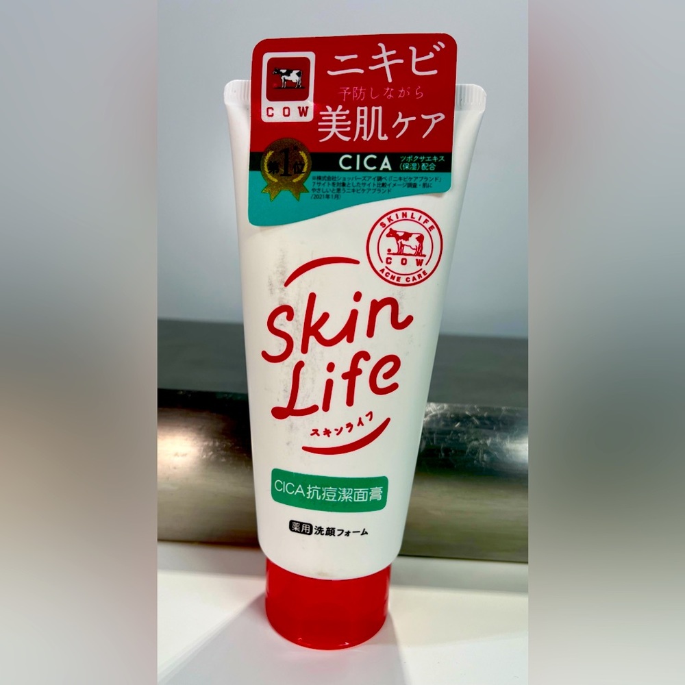 Cow Brand Skin Life - medicated facial cleanser, 130g Made in Japan!